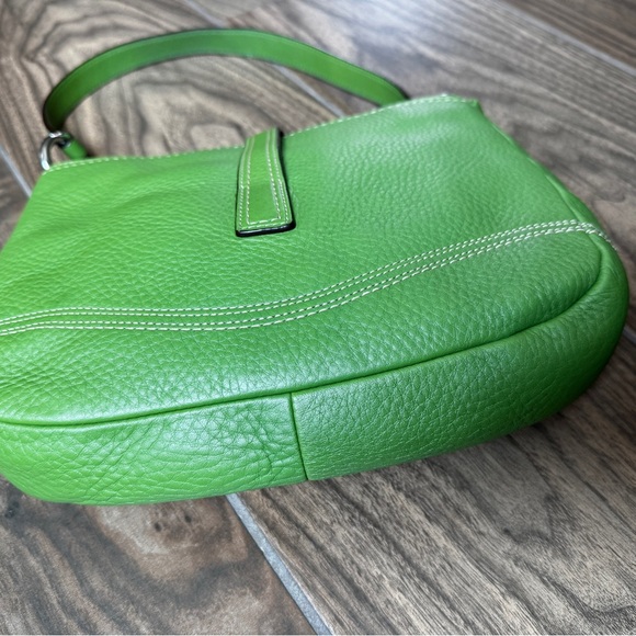 COACH Hampton Hobo 2008 - Picture 13 of 13